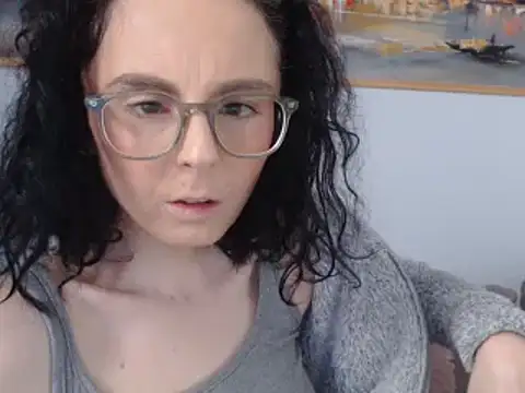 cleophee online show from March 22, 2025, 7:25 am