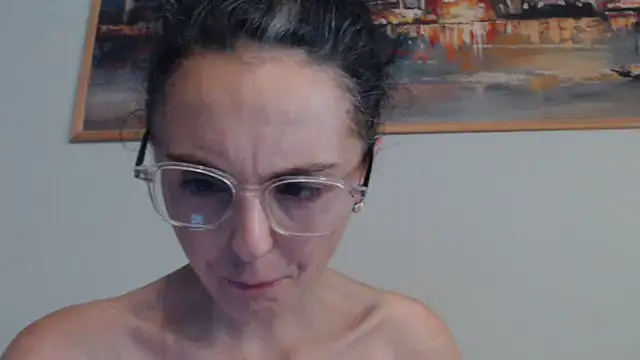 Snapshot of cleophee chatting on July 4, 2026, 6:42 am cleophee online show from July 4, 2026, 6:42 am