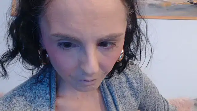 cleophee online show from November 17, 2025, 7:12 am