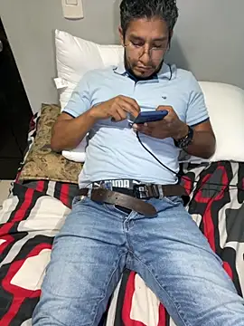 Snapshot of Darkdickhard chatting on November 3, 2025, 3:34 am Darkdickhard online show from November 3, 2025, 3:34 am