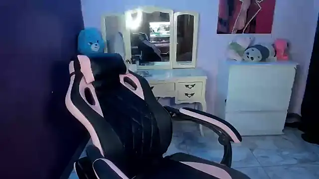 Snapshot of Tokyoseis chatting on September 12, 2025, 3:06 am Tokyoseis online show from September 12, 2025, 3:06 am