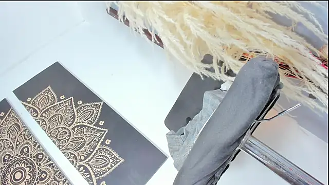 Snapshot of Tamara_18 chatting on September 29, 2025, 10:44 am Tamara 18 online show from September 29, 2025, 10:44 am