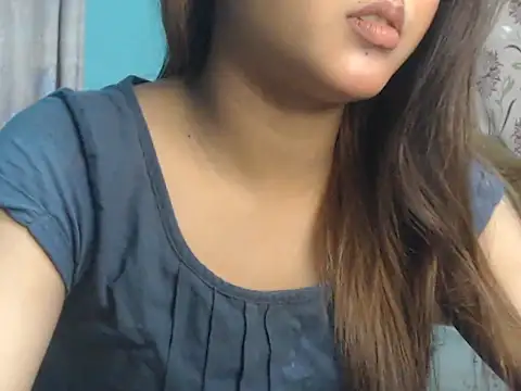 NancyRuvi online show from December 14, 2025, 4:56 pm