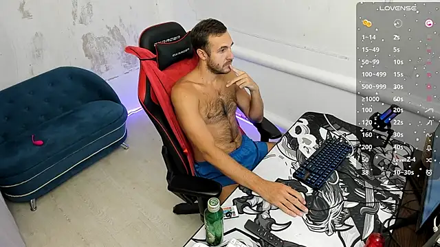 Snapshot of Raamoss chatting on March 18, 2025, 11:11 am Raamoss online show from March 18, 2025, 11:11 am