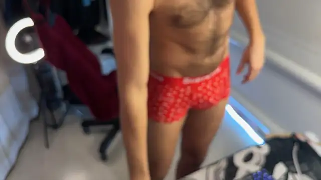 Snapshot of Raamoss chatting on October 11, 2025, 7:37 pm Raamoss online show from October 11, 2025, 7:37 pm