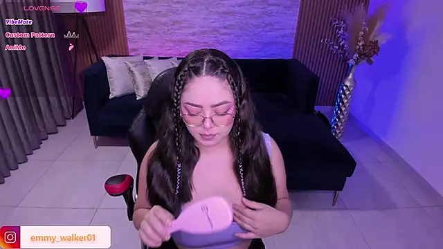 emmy walker online show from December 1, 2025, 11:11 am