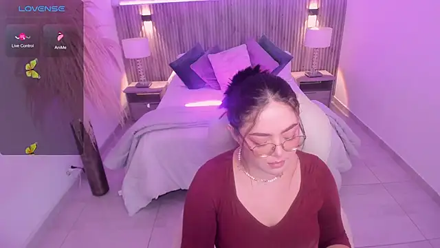 emmy walker online show from October 24, 2025, 11:09 am