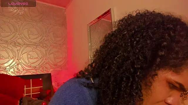 vennus1  online show from March 18, 2025, 5:34 am