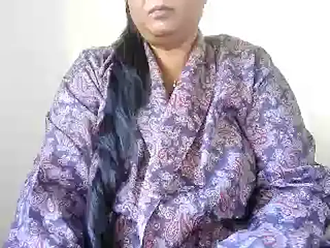 Snapshot of IndianDelia chatting on May 2, 2026, 5:45 am IndianDelia online show from May 2, 2026, 5:45 am