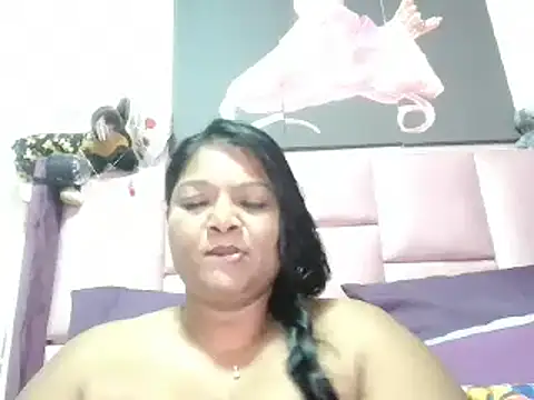 Snapshot of IndianDelia chatting on April 9, 2026, 2:57 am IndianDelia online show from April 9, 2026, 2:57 am