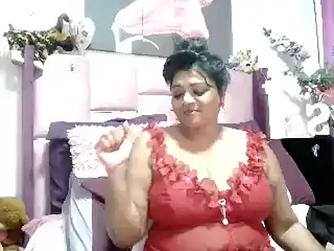 Snapshot of IndianDelia chatting on May 28, 2026, 7:42 pm IndianDelia online show from May 28, 2026, 7:42 pm