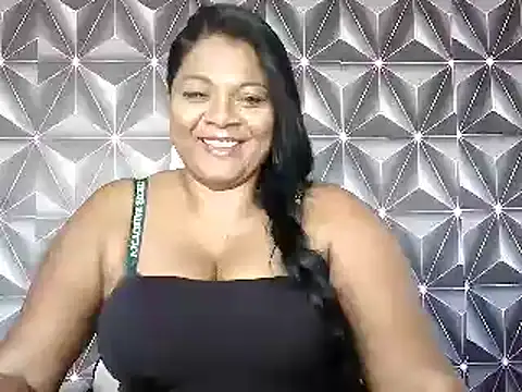 Snapshot of IndianDelia chatting on April 11, 2026, 5:26 am IndianDelia online show from April 11, 2026, 5:26 am