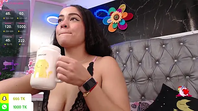 Snapshot of LAILAGUMMY chatting on March 19, 2026, 4:51 pm LAILAGUMMY online show from March 19, 2026, 4:51 pm