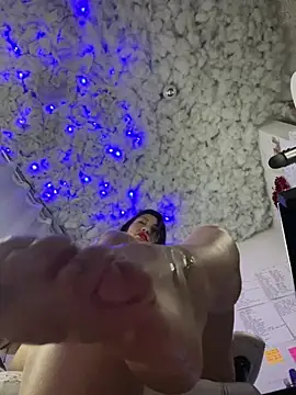 Snapshot of Natasha_boobs_latina chatting on January 15, 2025, 1:56 am Natasha boobs latina online show from January 15, 2025, 1:56 am