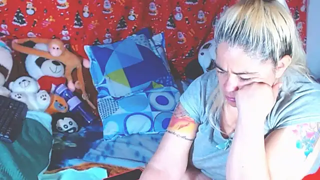 estrellita fugaz16x online show from January 10, 2026, 12:06 am