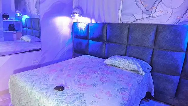 Maddysex  online show from May 25, 2026, 11:42 am