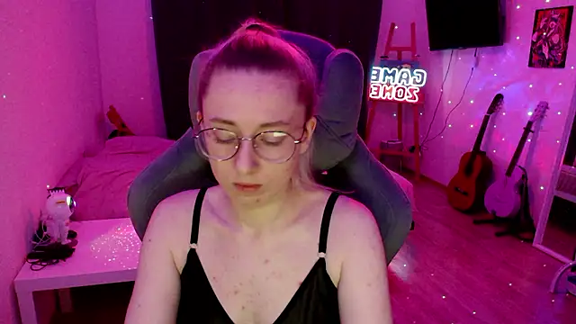 Snapshot of AnabelFrel chatting on December 8, 2024, 1:08 am AnabelFrel online show from December 8, 2024, 1:08 am