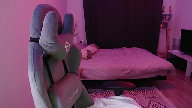 Snapshot of AnabelFrel chatting on October 23, 2025, 12:20 am AnabelFrel online show from October 23, 2025, 12:20 am