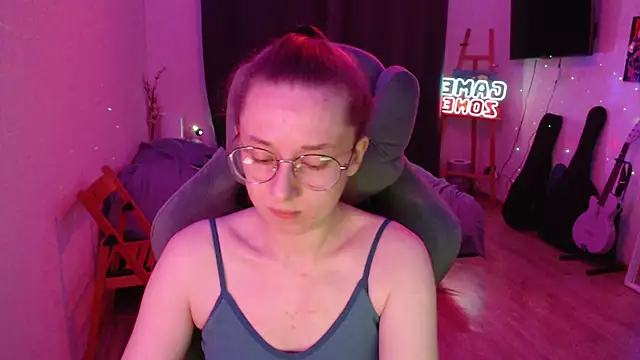 Snapshot of AnabelFrel chatting on March 20, 2025, 12:19 am AnabelFrel online show from March 20, 2025, 12:19 am