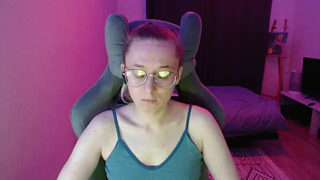 Snapshot of AnabelFrel chatting on September 25, 2025, 12:27 am AnabelFrel online show from September 25, 2025, 12:27 am