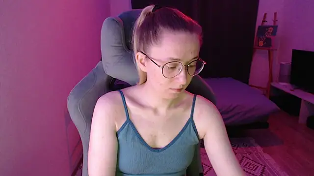 Snapshot of AnabelFrel chatting on November 20, 2025, 1:28 am AnabelFrel online show from November 20, 2025, 1:28 am