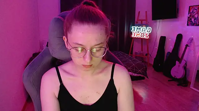 Snapshot of AnabelFrel chatting on February 6, 2025, 12:54 am AnabelFrel online show from February 6, 2025, 12:54 am