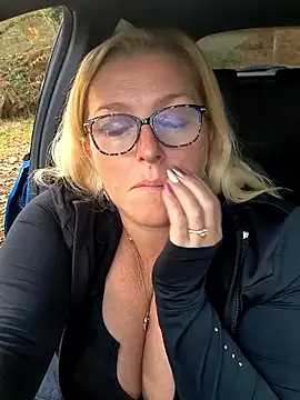 winniess40 online show from October 29, 2025, 3:00 pm