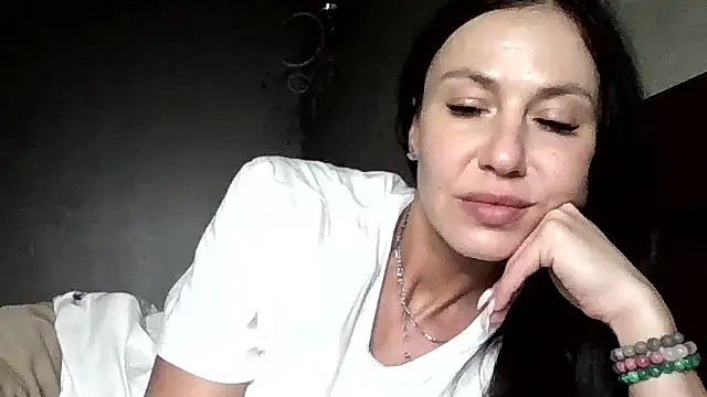 JulianaGold1 online show from March 24, 2026, 8:42 pm