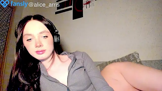 Alice  Aris online show from March 8, 2026, 6:55 pm