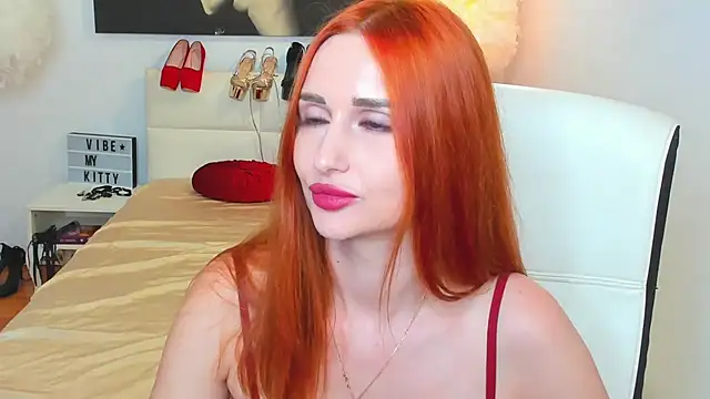 Snapshot of Red_Fairy_ chatting on June 6, 2026, 5:56 am Red Fairy online show from June 6, 2026, 5:56 am