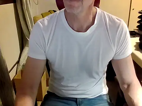 Snapshot of mariohurt101 chatting on September 18, 2025, 9:51 pm mariohurt101 online show from September 18, 2025, 9:51 pm