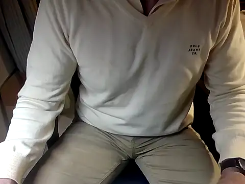 Snapshot of mariohurt101 chatting on October 25, 2025, 3:23 pm mariohurt101 online show from October 25, 2025, 3:23 pm