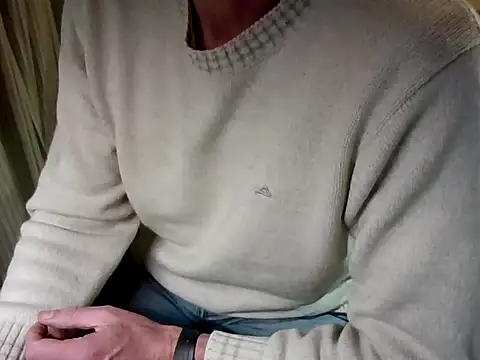 Snapshot of mariohurt101 chatting on September 29, 2025, 9:42 pm mariohurt101 online show from September 29, 2025, 9:42 pm