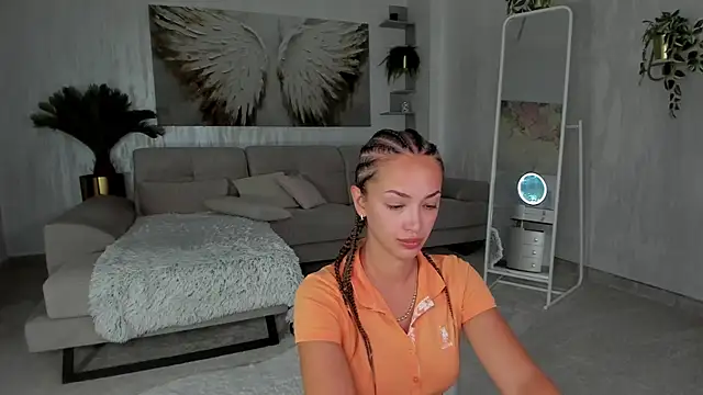 Snapshot of TiffanyHouston_ chatting on August 4, 2026, 6:07 am TiffanyHouston online show from August 4, 2026, 6:07 am