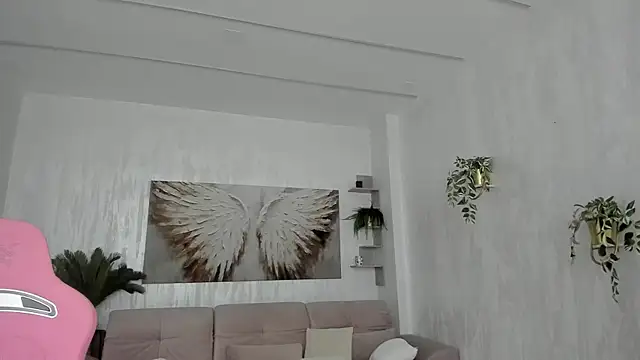 TiffanyHouston  online show from January 11, 2026, 8:32 am