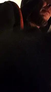 Snapshot of BunnyandClydeDk chatting on December 9, 2024, 4:23 am BunnyandClydeDk online show from December 9, 2024, 4:23 am