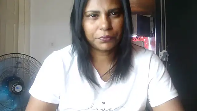 sunshinelady  online show from November 13, 2025, 9:46 am