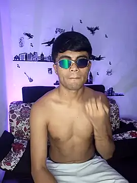 Snapshot of pinedasex777 chatting on March 5, 2025, 11:16 pm pinedasex777 online show from March 5, 2025, 11:16 pm