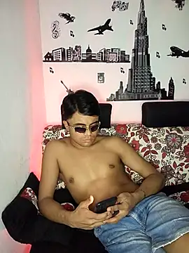 Snapshot of pinedasex777 chatting on March 13, 2025, 12:48 am pinedasex777 online show from March 13, 2025, 12:48 am