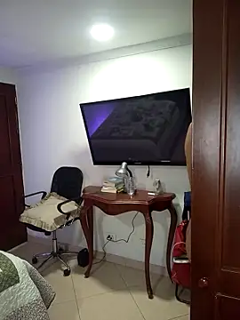 Snapshot of pinedasex777 chatting on September 22, 2025, 1:06 pm pinedasex777 online show from September 22, 2025, 1:06 pm