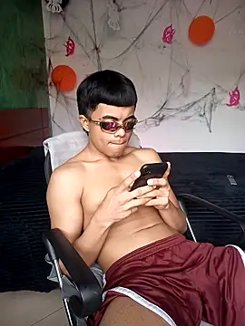 Snapshot of pinedasex777 chatting on October 6, 2025, 4:19 pm pinedasex777 online show from October 6, 2025, 4:19 pm