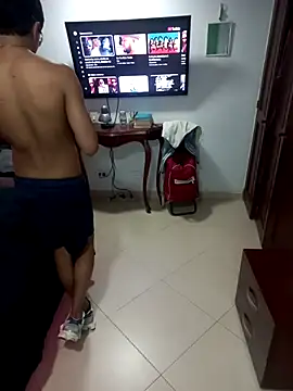 Snapshot of pinedasex777 chatting on October 4, 2025, 11:17 pm pinedasex777 online show from October 4, 2025, 11:17 pm