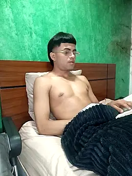 Snapshot of pinedasex777 chatting on October 12, 2025, 11:33 am pinedasex777 online show from October 12, 2025, 11:33 am