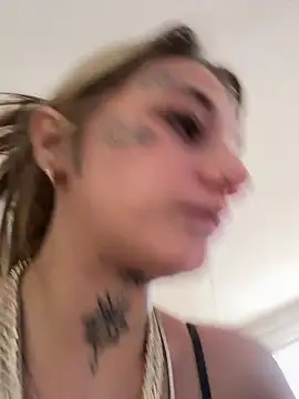 chloetease online show from February 25, 2026, 5:13 pm