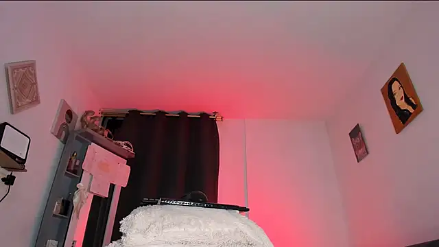 Snapshot of angiebutt chatting on April 27, 2026, 11:47 pm angiebutt online show from April 27, 2026, 11:47 pm