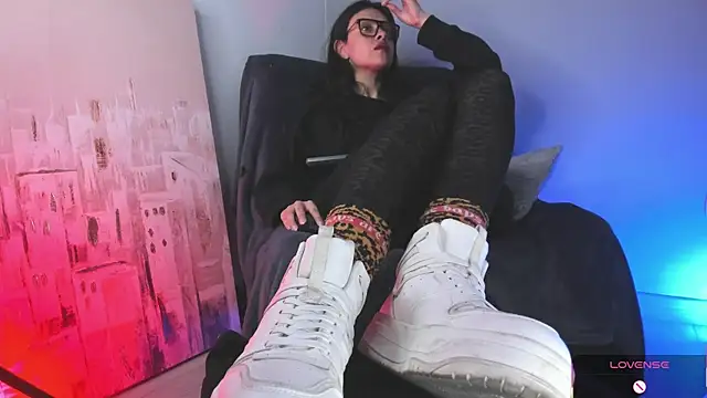 veronicafalcon online show from September 10, 2025, 10:20 pm