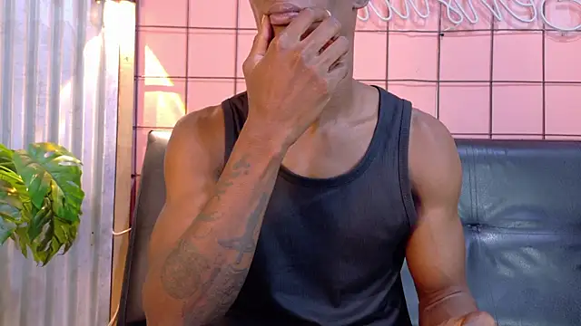 Snapshot of martin_killer chatting on November 20, 2025, 1:28 am martin killer online show from November 20, 2025, 1:28 am