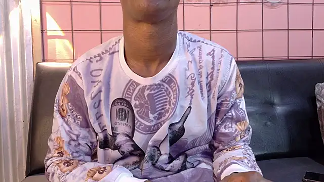 Snapshot of martin_killer chatting on November 26, 2025, 1:27 am martin killer online show from November 26, 2025, 1:27 am