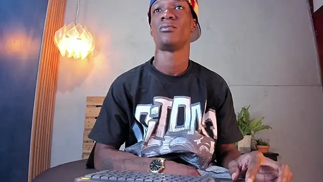 Snapshot of martin_killer chatting on November 22, 2025, 7:24 pm martin killer online show from November 22, 2025, 7:24 pm