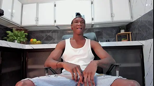 Snapshot of martin_killer chatting on November 29, 2025, 7:36 pm martin killer online show from November 29, 2025, 7:36 pm